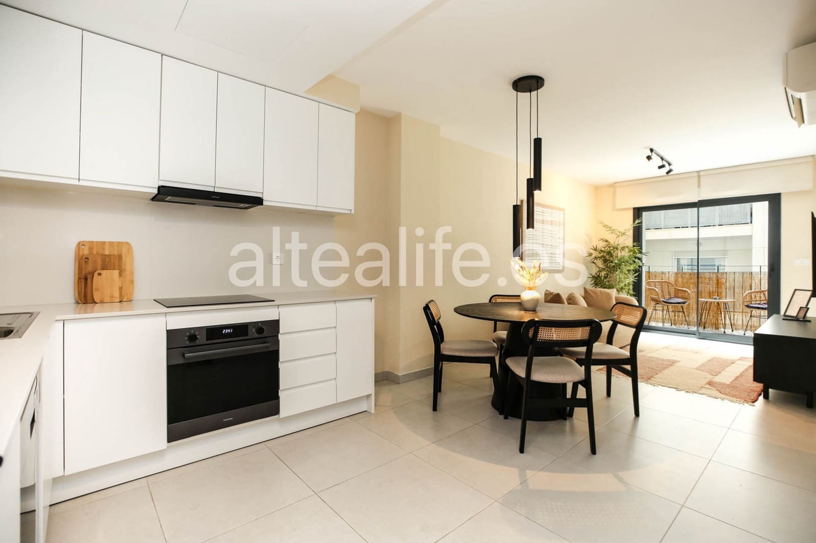 1 bedroom Apartment for rent in Altea with garage - € 1,350 (Ref: 9965859)