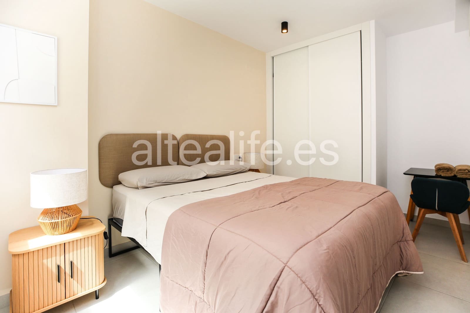 1 bedroom Apartment for rent in Altea with garage - € 1,350 (Ref: 9965859)