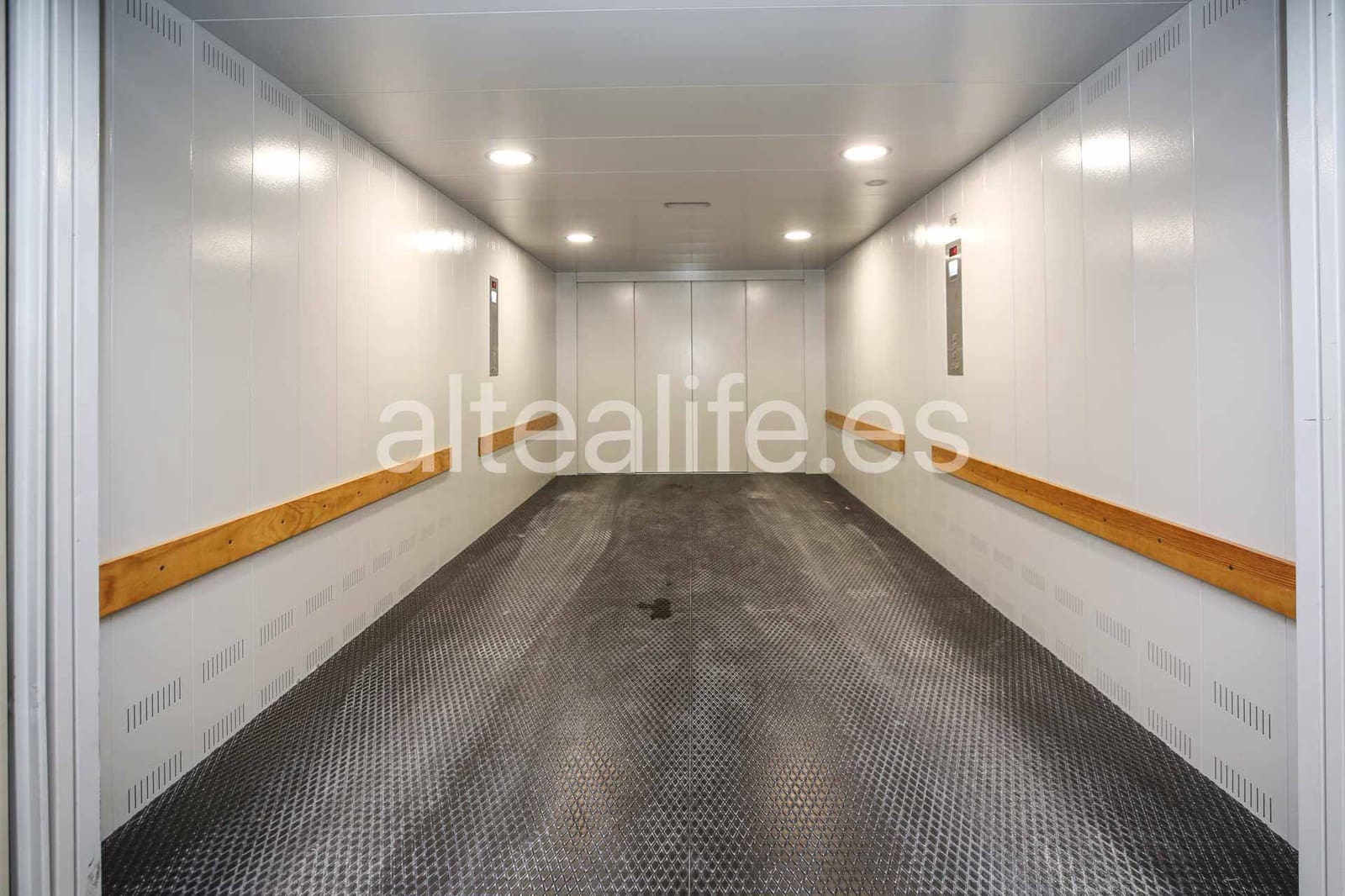 1 bedroom Apartment for rent in Altea with garage - € 1,350 (Ref: 9965859)