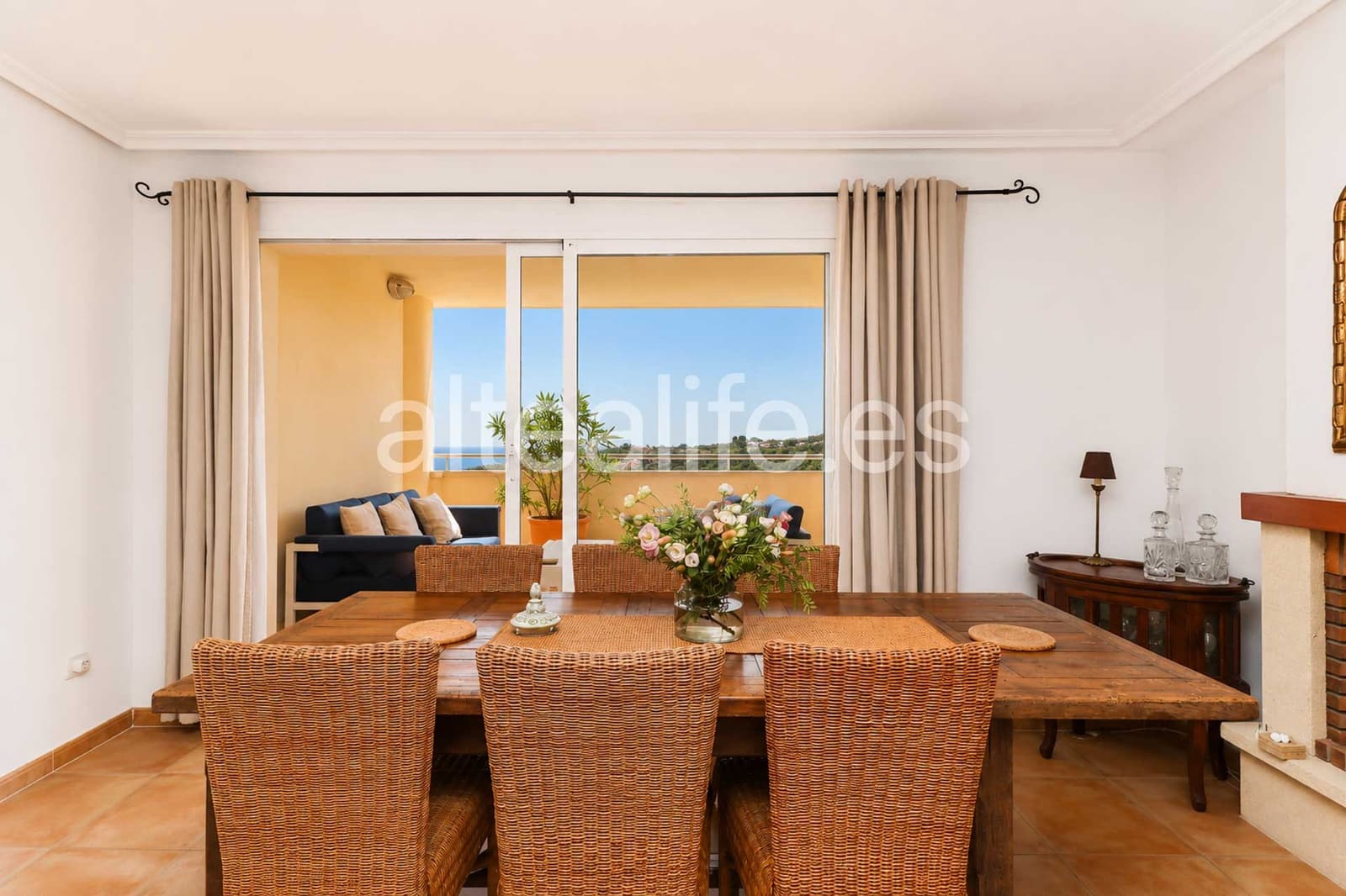 Apartament do wynajęcia w Altea z basenem garażem - 1 600 € (Ref: 9972274)