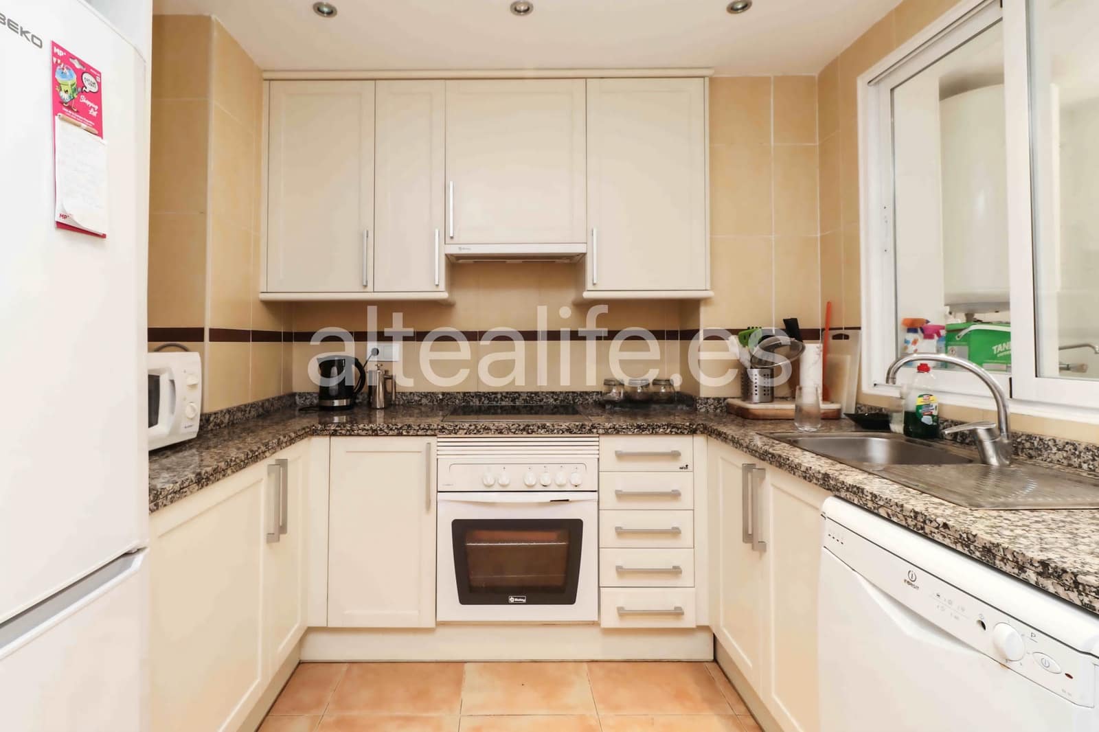 Apartament do wynajęcia w Altea z basenem garażem - 1 600 € (Ref: 9972274)