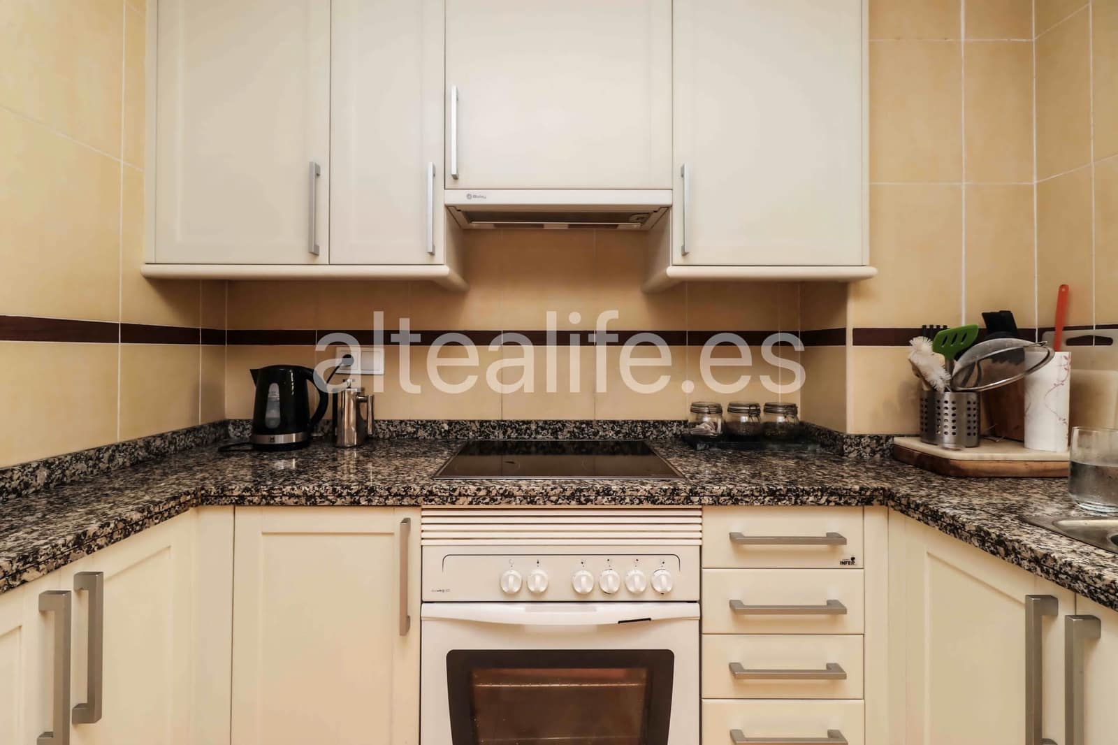 Apartament do wynajęcia w Altea z basenem garażem - 1 600 € (Ref: 9972274)
