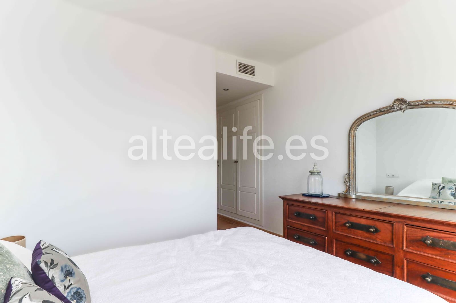 Apartament do wynajęcia w Altea z basenem garażem - 1 600 € (Ref: 9972274)