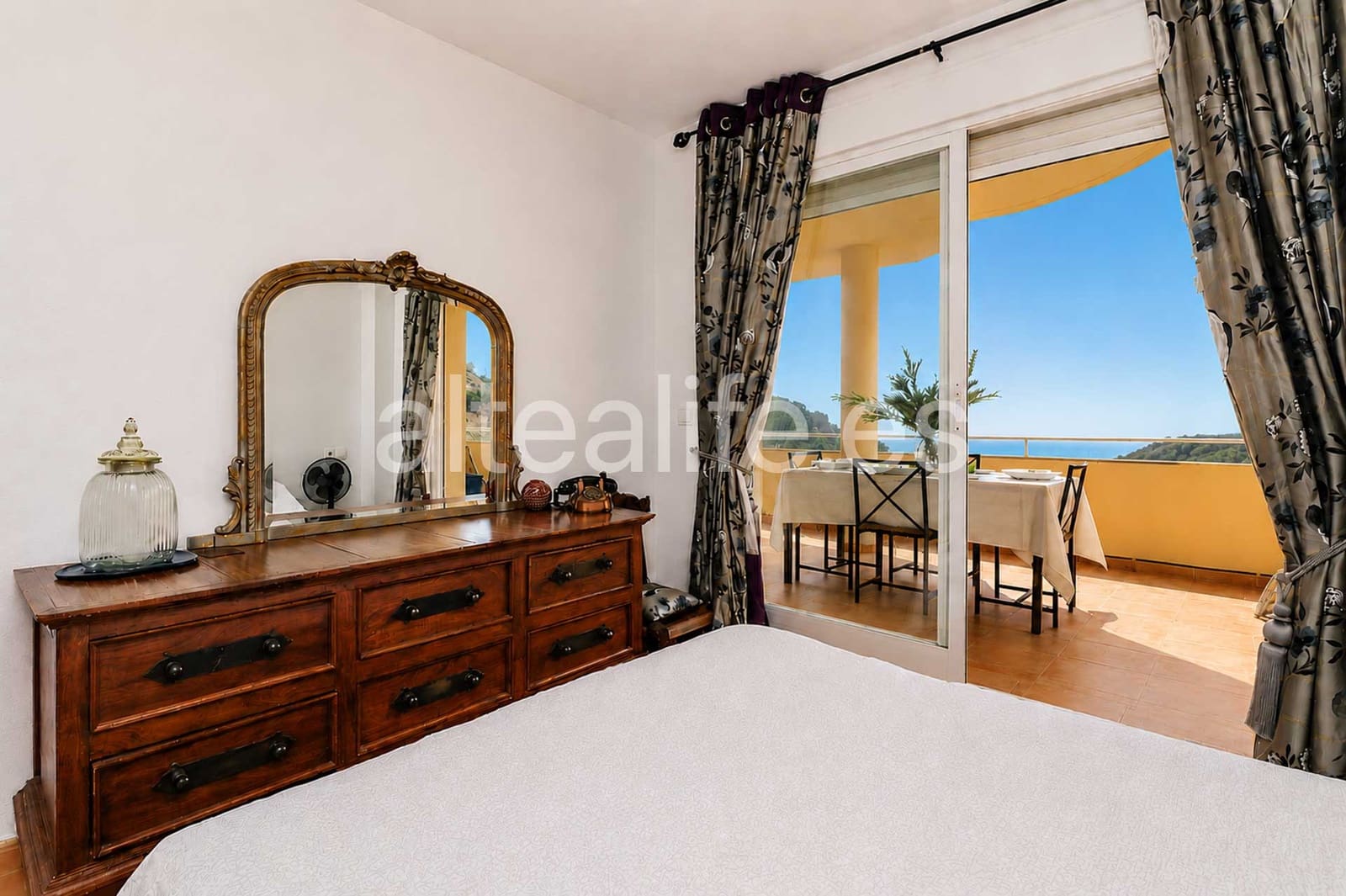 Apartament do wynajęcia w Altea z basenem garażem - 1 600 € (Ref: 9972274)