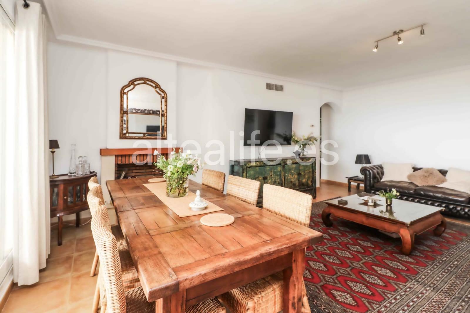 Apartament do wynajęcia w Altea z basenem garażem - 1 600 € (Ref: 9972274)