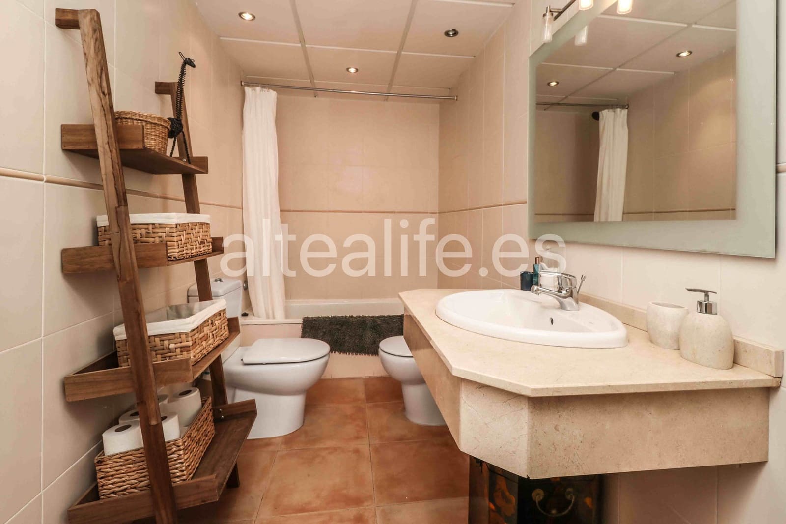 Apartament do wynajęcia w Altea z basenem garażem - 1 600 € (Ref: 9972274)