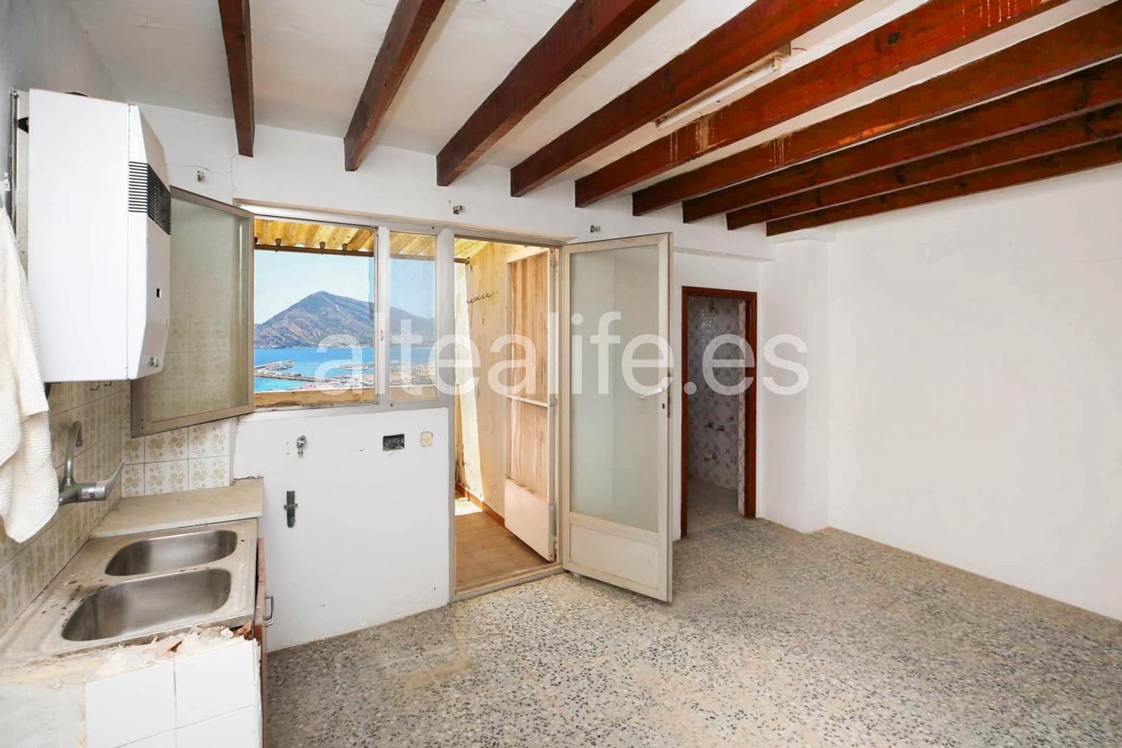 Casa de 3 habitaciones en Altea en venta - 385.000 € (Ref: 9989777)