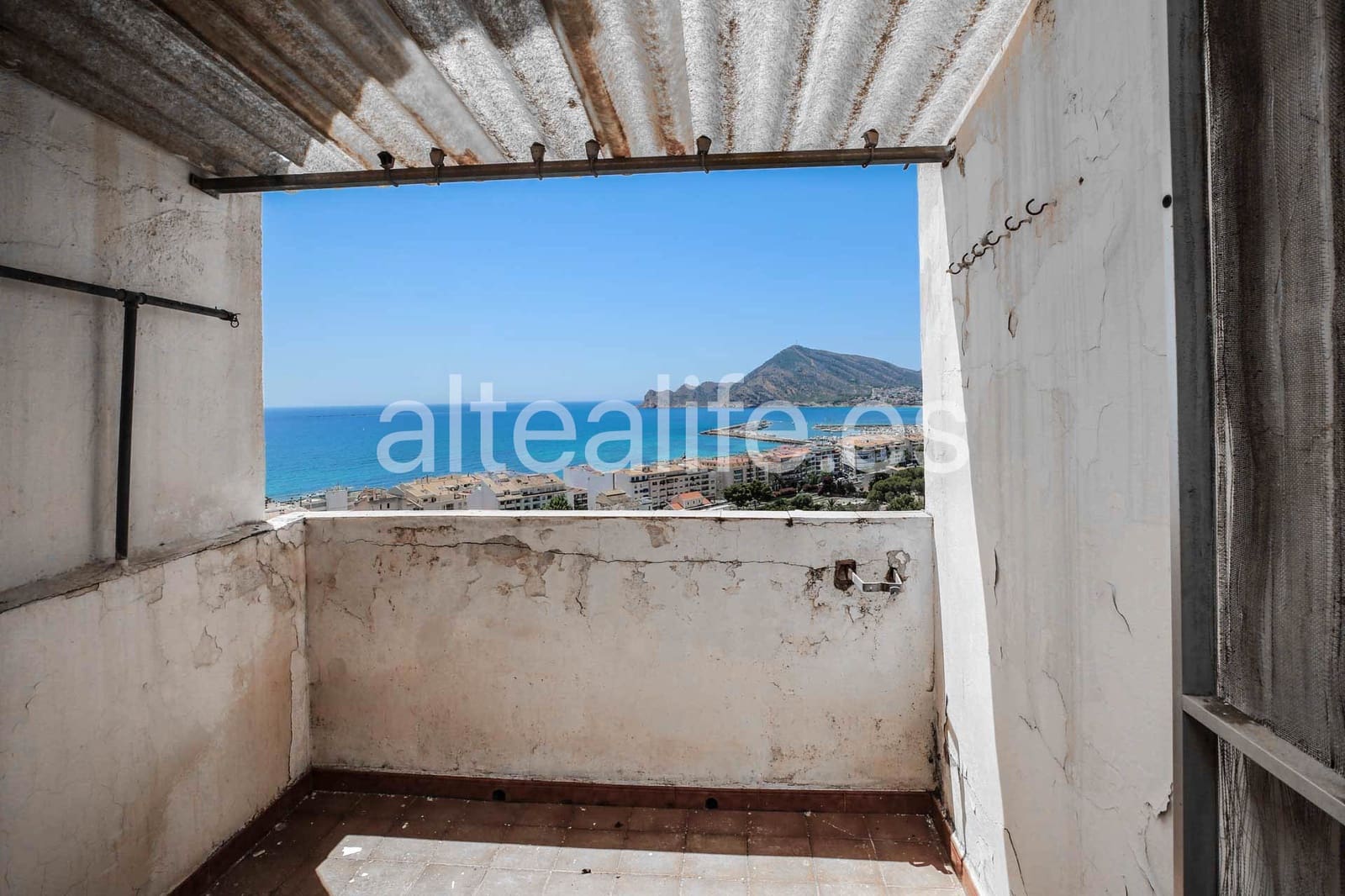 Casa de 3 habitaciones en Altea en venta - 385.000 € (Ref: 9989777)