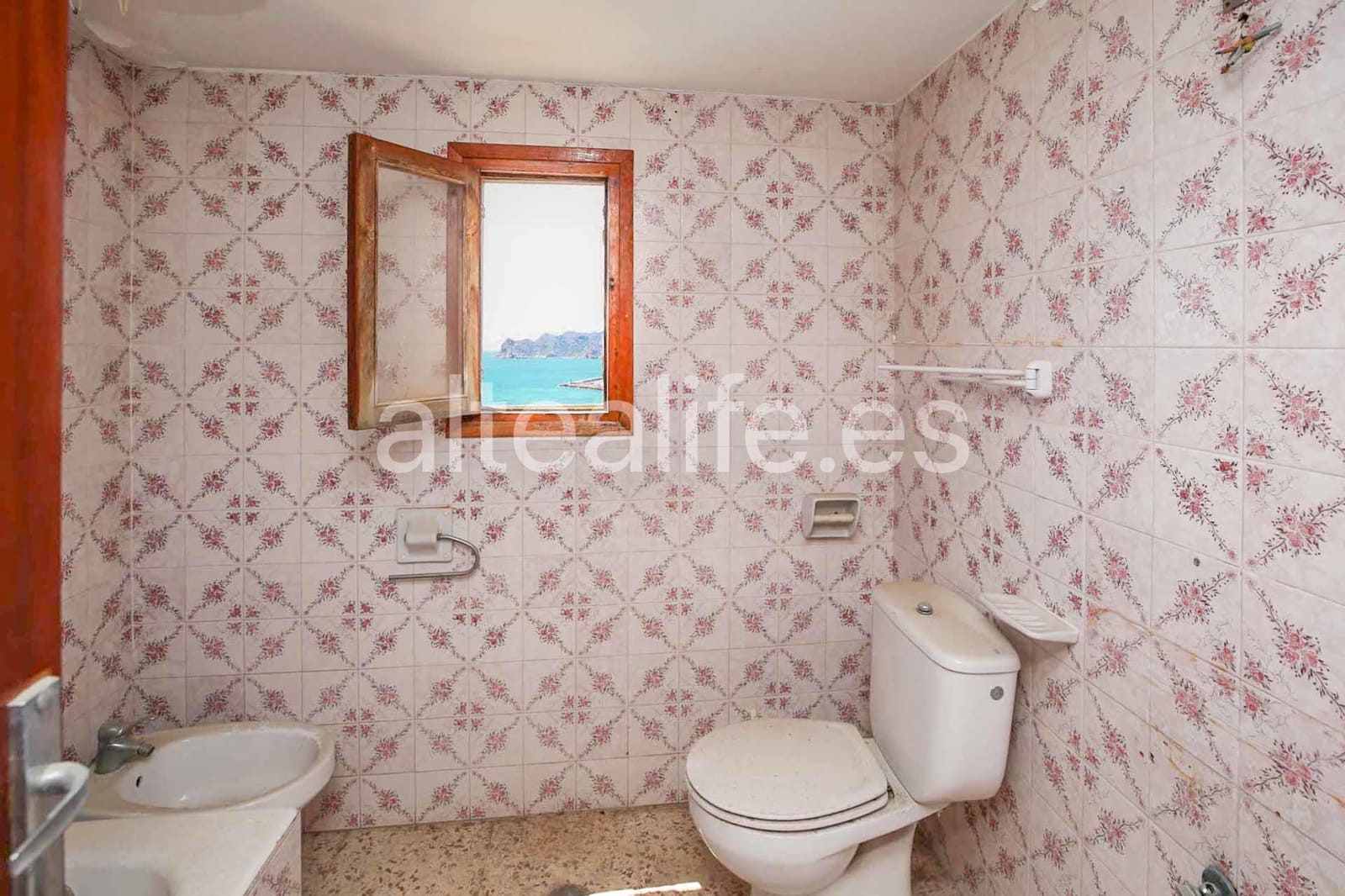 Casa de 3 habitaciones en Altea en venta - 385.000 € (Ref: 9989777)