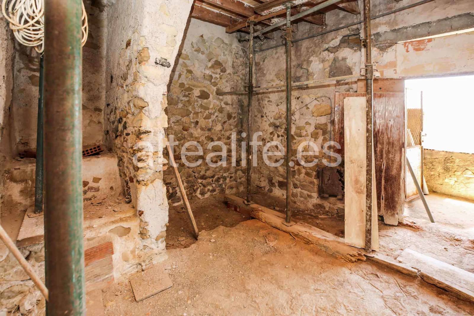 Casa de 3 habitaciones en Altea en venta - 385.000 € (Ref: 9989777)