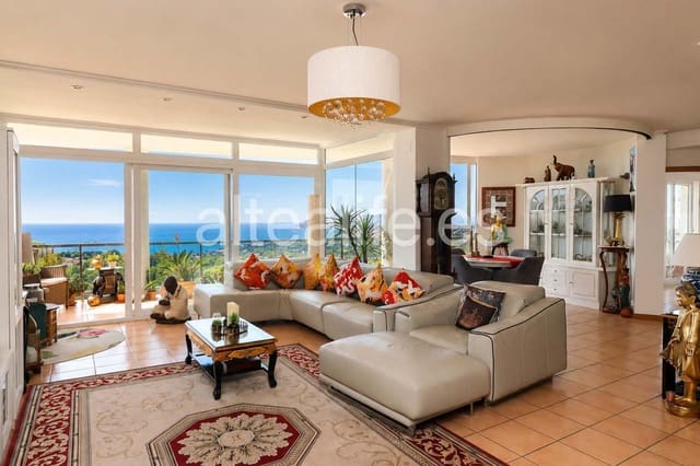 2 soverom Leilighet til salgs i Alhama Springs, Altea med svømmebasseng garasje - € 475 000 (Ref: 9997558)
