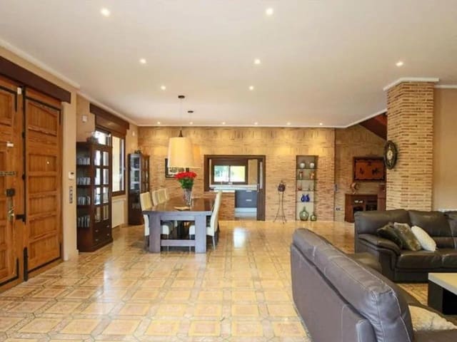 4 bedroom Finca/Country House for sale in Pedreguer with pool garage - € 1,290,000 (Ref: 6254127)