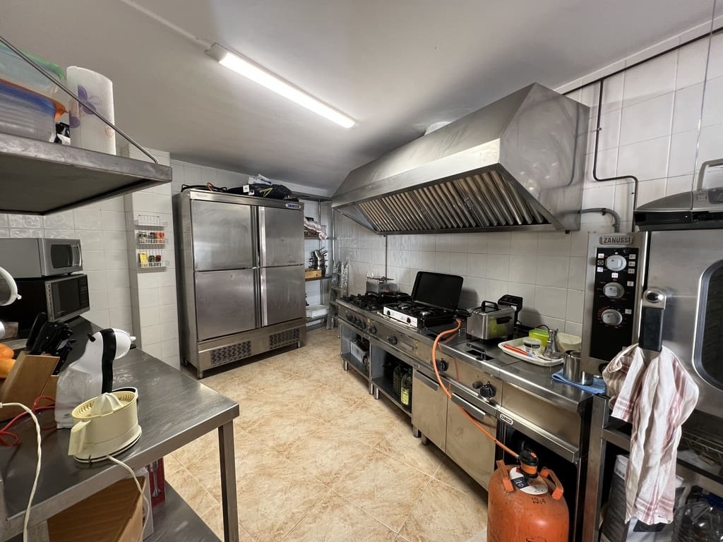 26 soveværelse Erhverv til salg i Altea med swimmingpool garage - € 2.800.000 (Ref: 7340499)