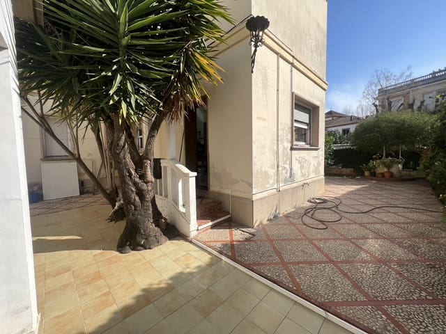 7 quarto Moradia para venda em Dénia com garagem - 1 600 000 € (Ref: 7378742)