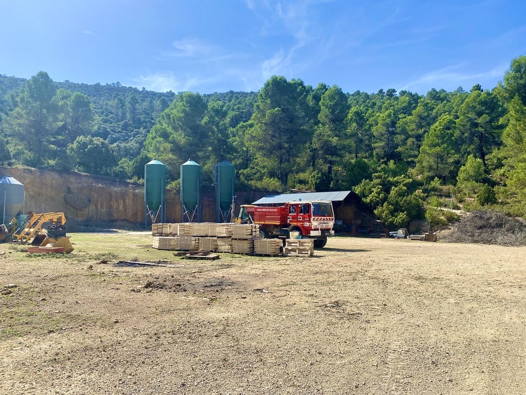 5 soveværelse Finca/Landehus til salg i Ayora - € 3.200.000 (Ref: 7837894)