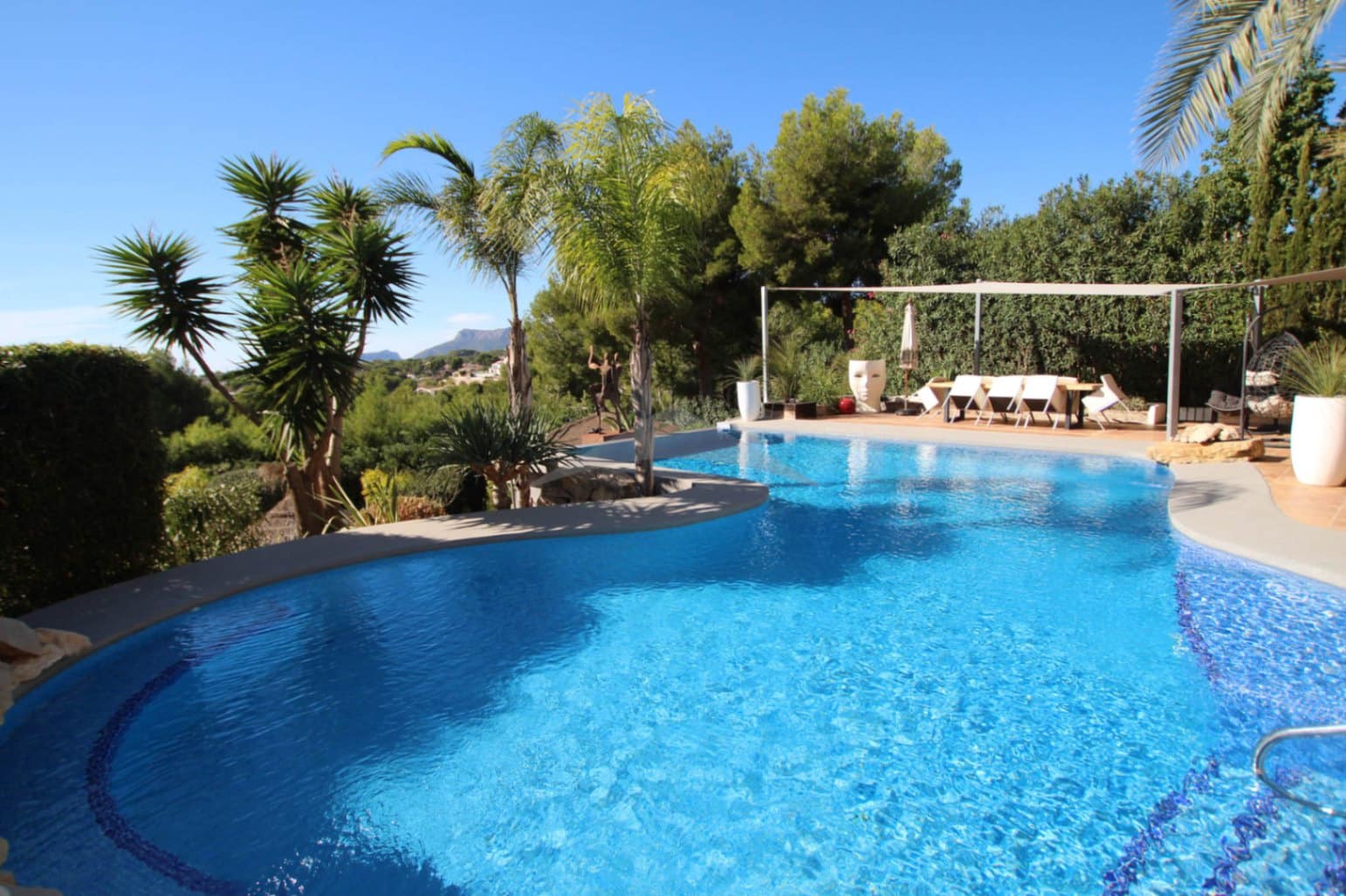 5 slaapkamer Villa te koop in Benissa met zwembad - € 1.275.000 (Ref: 8078385)