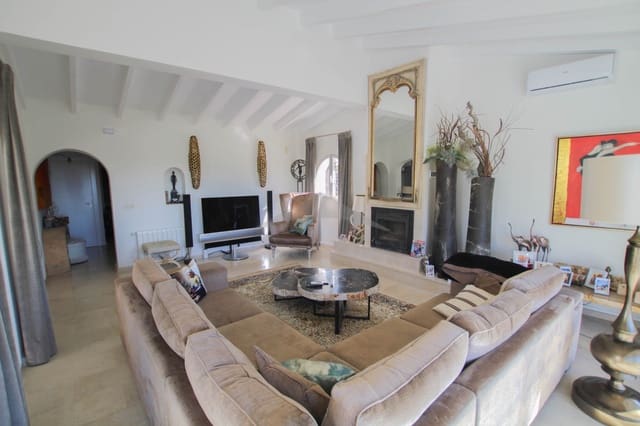 5 slaapkamer Villa te koop in Benissa met zwembad - € 1.275.000 (Ref: 8078385)