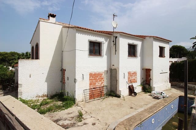 4 soverom Villa til salgs i Moraira, Teulada-Moraira med svømmebasseng - € 795 000 (Ref: 8123454)