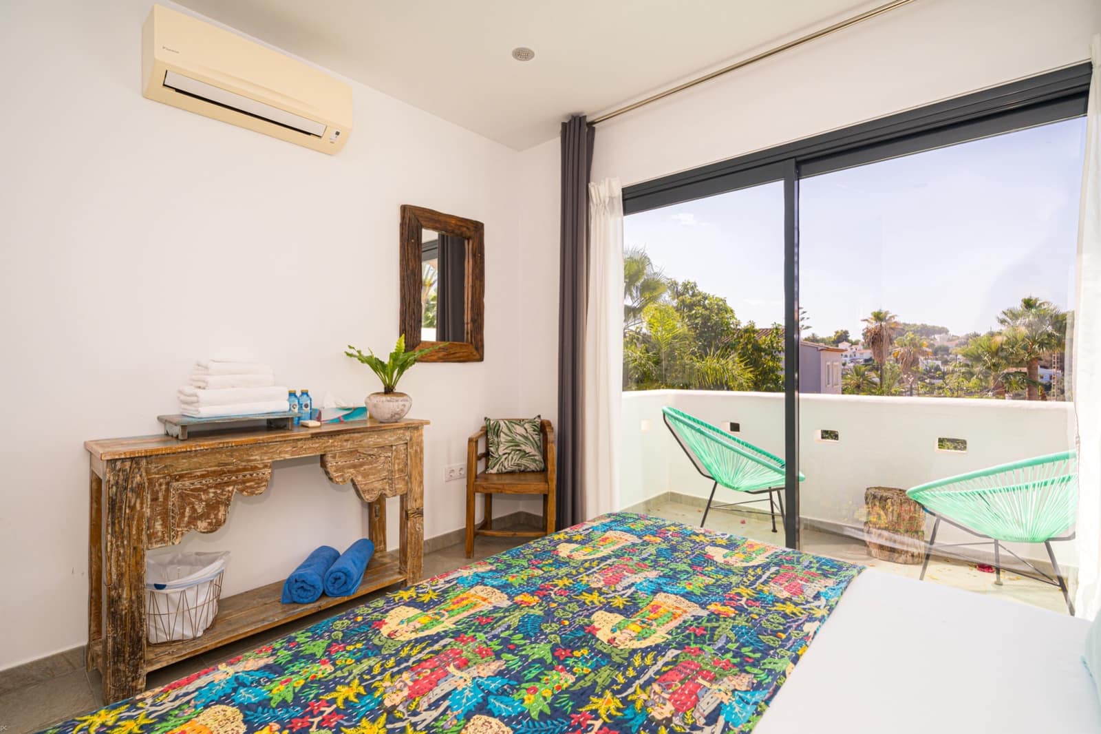 7 bedroom Villa for sale in Benissa - € 1,350,000 (Ref: 8299153)