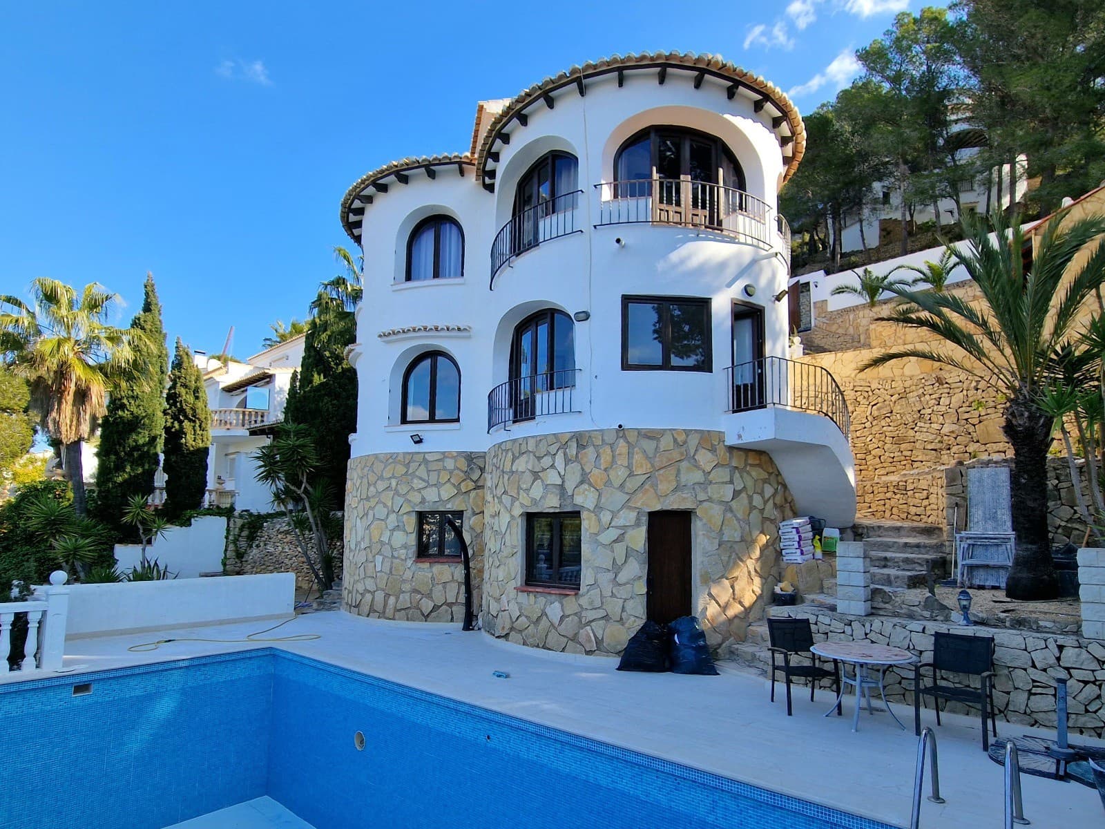 5 chambre Villa/Maison à vendre à Moraira avec piscine - 650 000 € (Ref: 8309602)