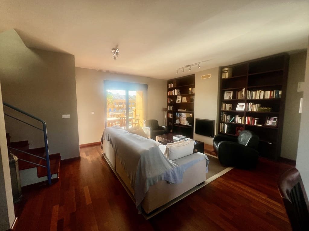 4 quarto Apartamento para venda em Denia com piscina garagem - 440 000 € (Ref: 8325134)