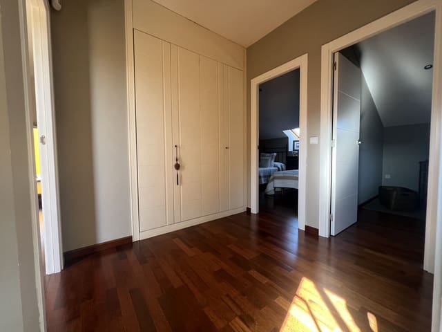 4 soverom Leilighet til salgs i Las Marinas / Les Marines, Dénia med svømmebasseng garasje - € 440 000 (Ref: 8325134)