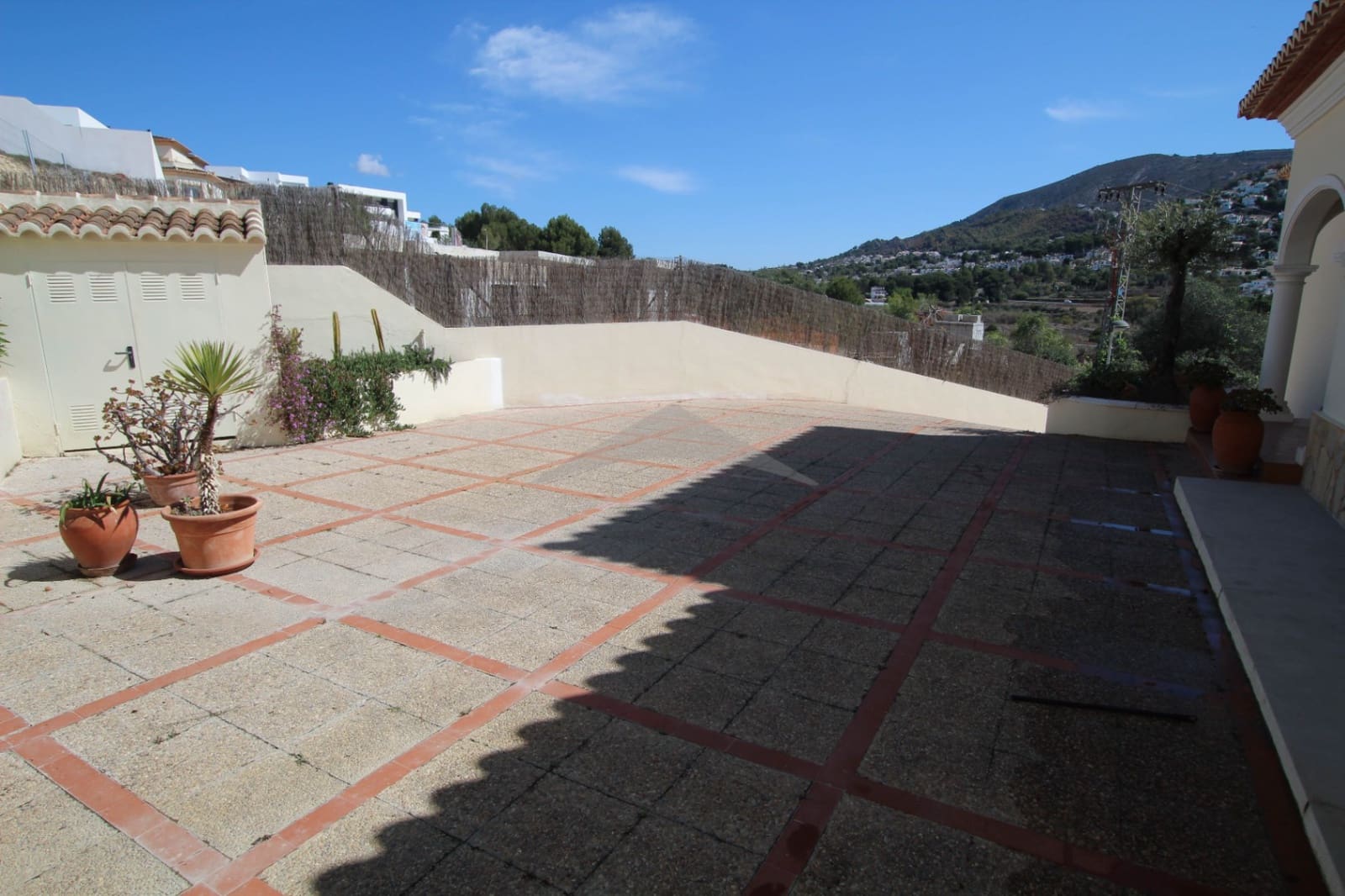 5 slaapkamer Villa te koop in Moraira met zwembad - € 995.000 (Ref: 8364512)