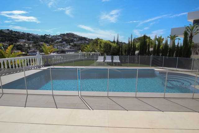 5 slaapkamer Villa te koop in Moraira, Teulada-Moraira met zwembad - € 995.000 (Ref: 8364512)