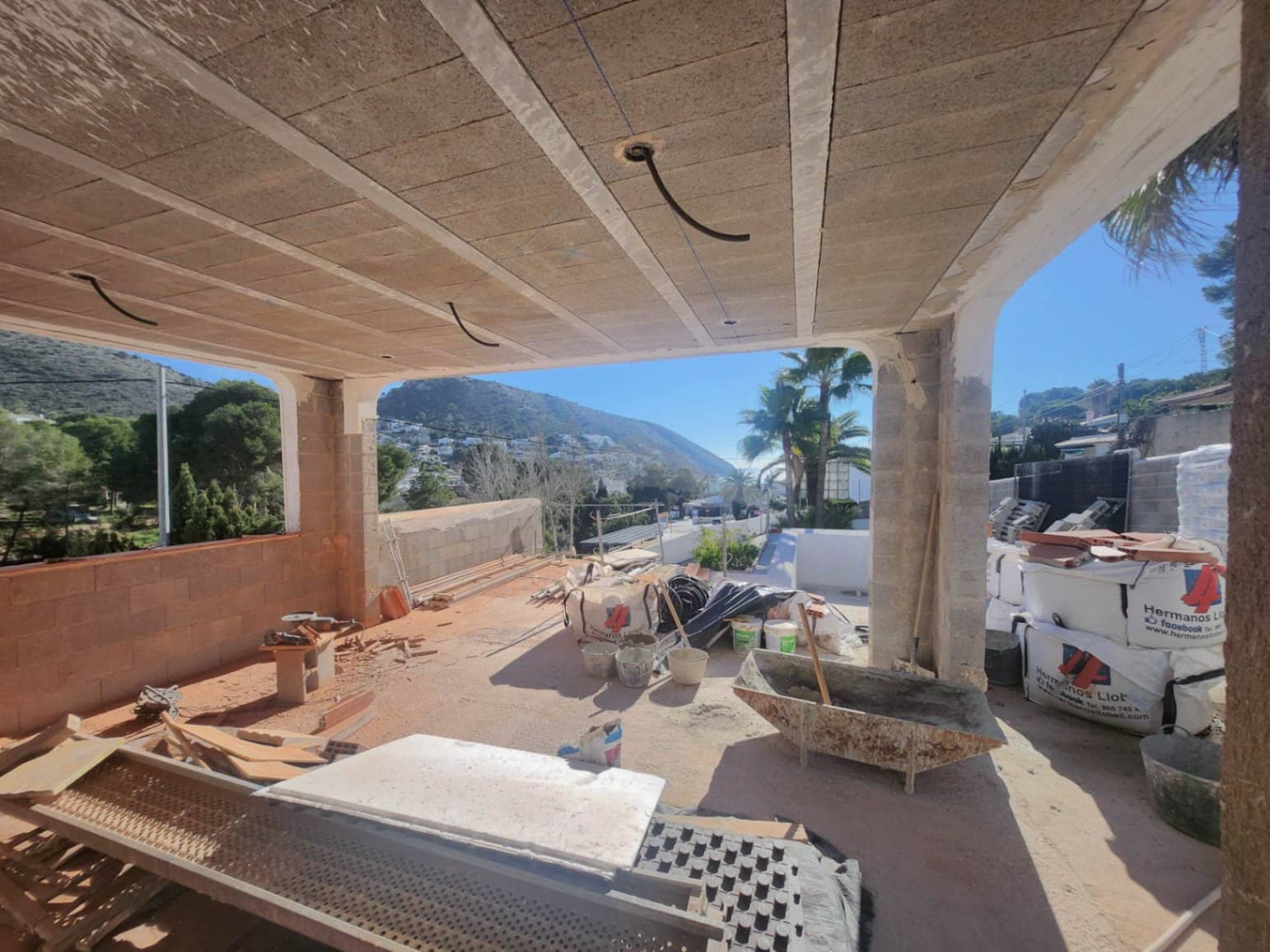 4 bedroom Villa for sale in Moraira with pool - € 1,975,000 (Ref: 8364513)