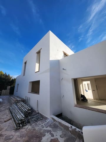 Chalet de 4 habitaciones en Moraira, Teulada-Moraira en venta con piscina - 1.975.000 € (Ref: 8364513)