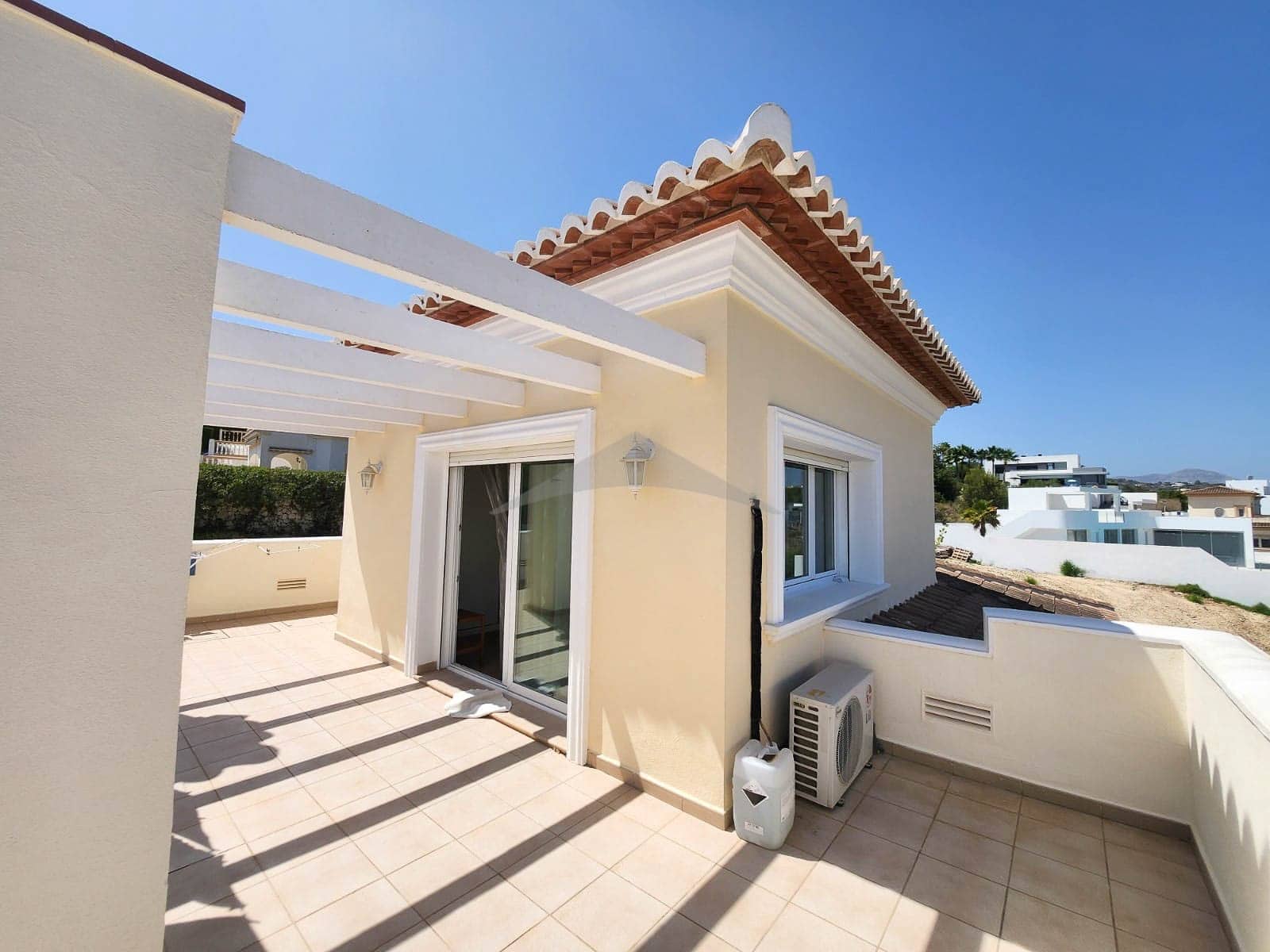 4 slaapkamer Villa te koop in Moraira met zwembad - € 850.000 (Ref: 8369828)