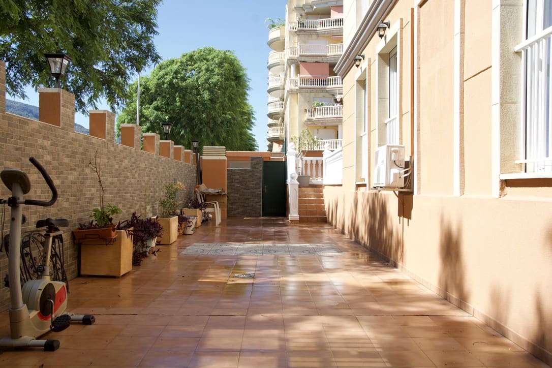 3 bedroom Apartment for sale in Denia with pool - € 370,000 (Ref: 8511164)