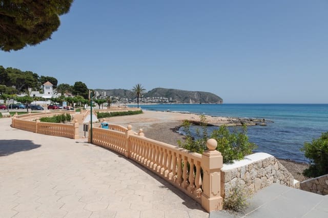 Comercial para venda em Pinar del Advocat - Cometa, Teulada-Moraira - 158 000 € (Ref: 8598583)