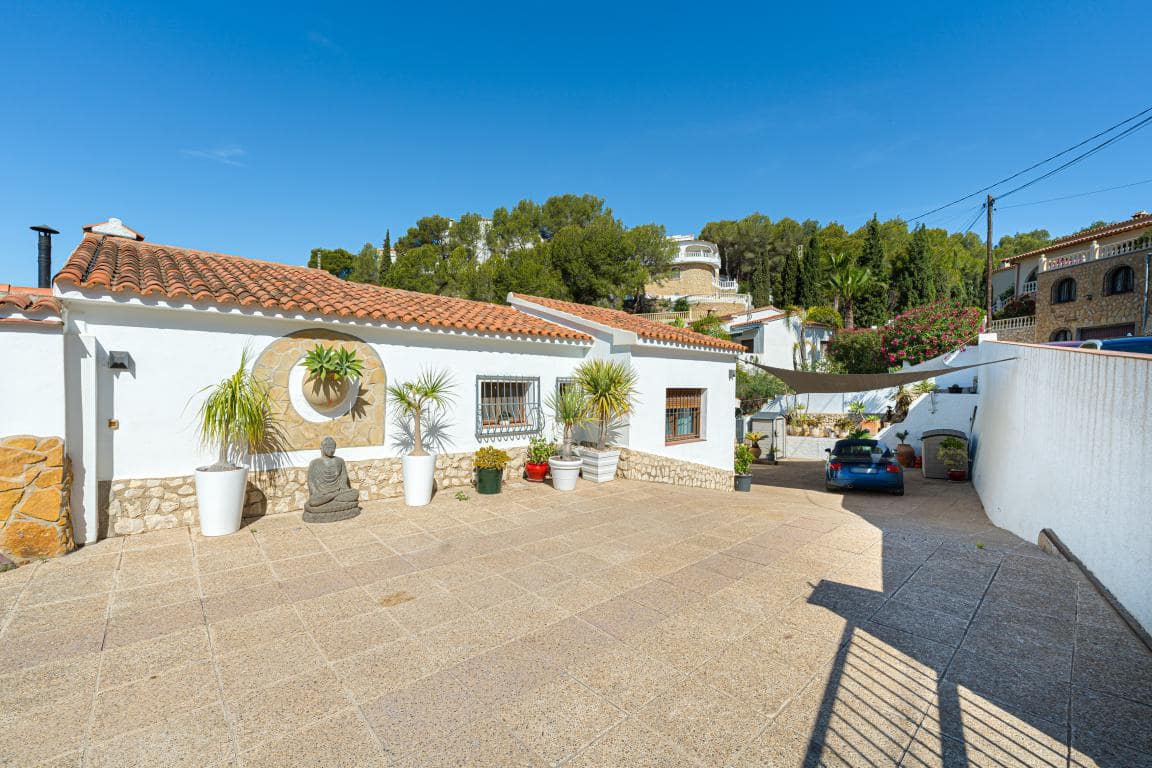 6 slaapkamer Villa te koop in Moraira met zwembad garage - € 795.000 (Ref: 8647446)