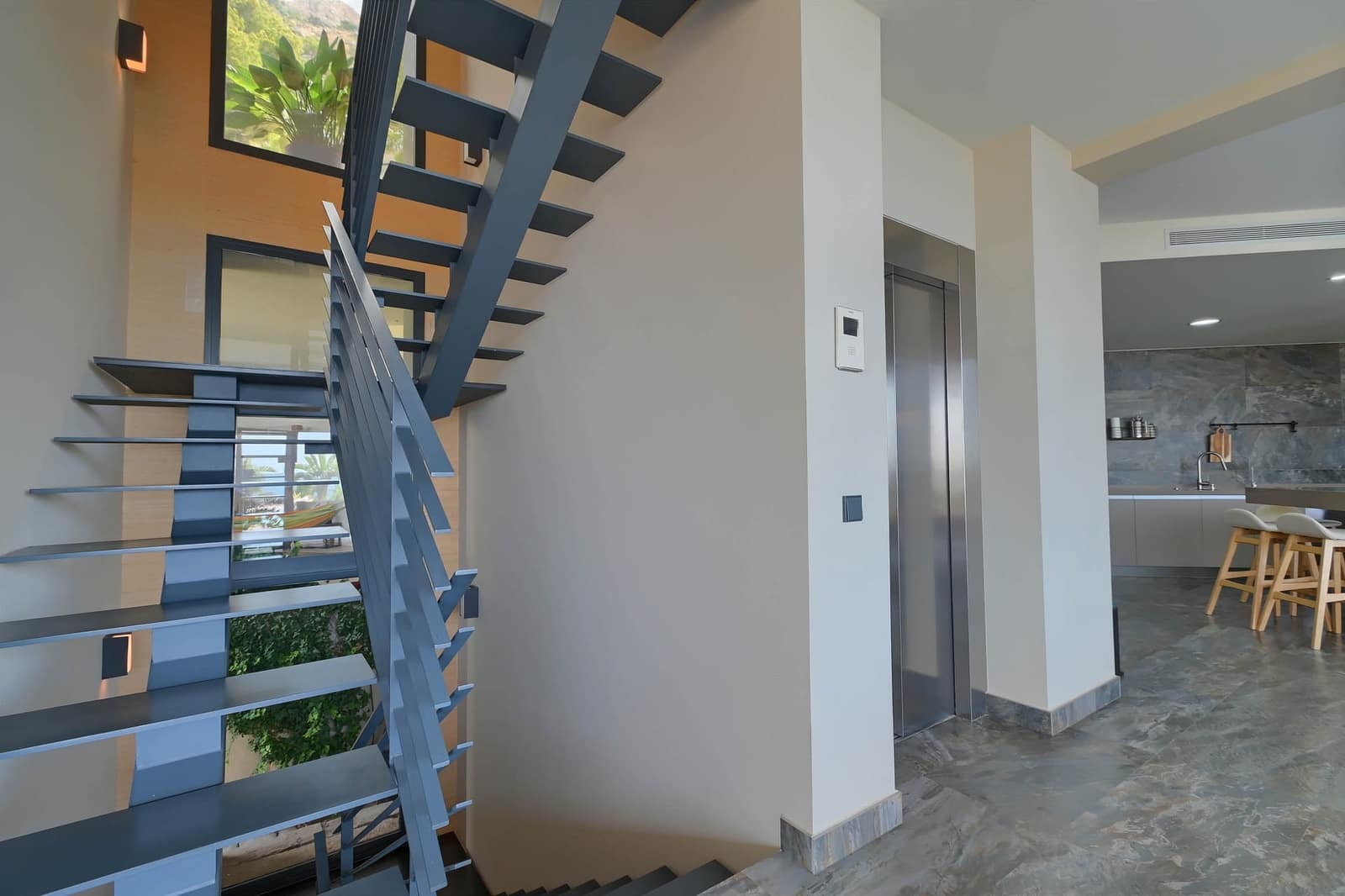 3 bedroom Villa for sale in Altea - € 2,650,000 (Ref: 8742769)