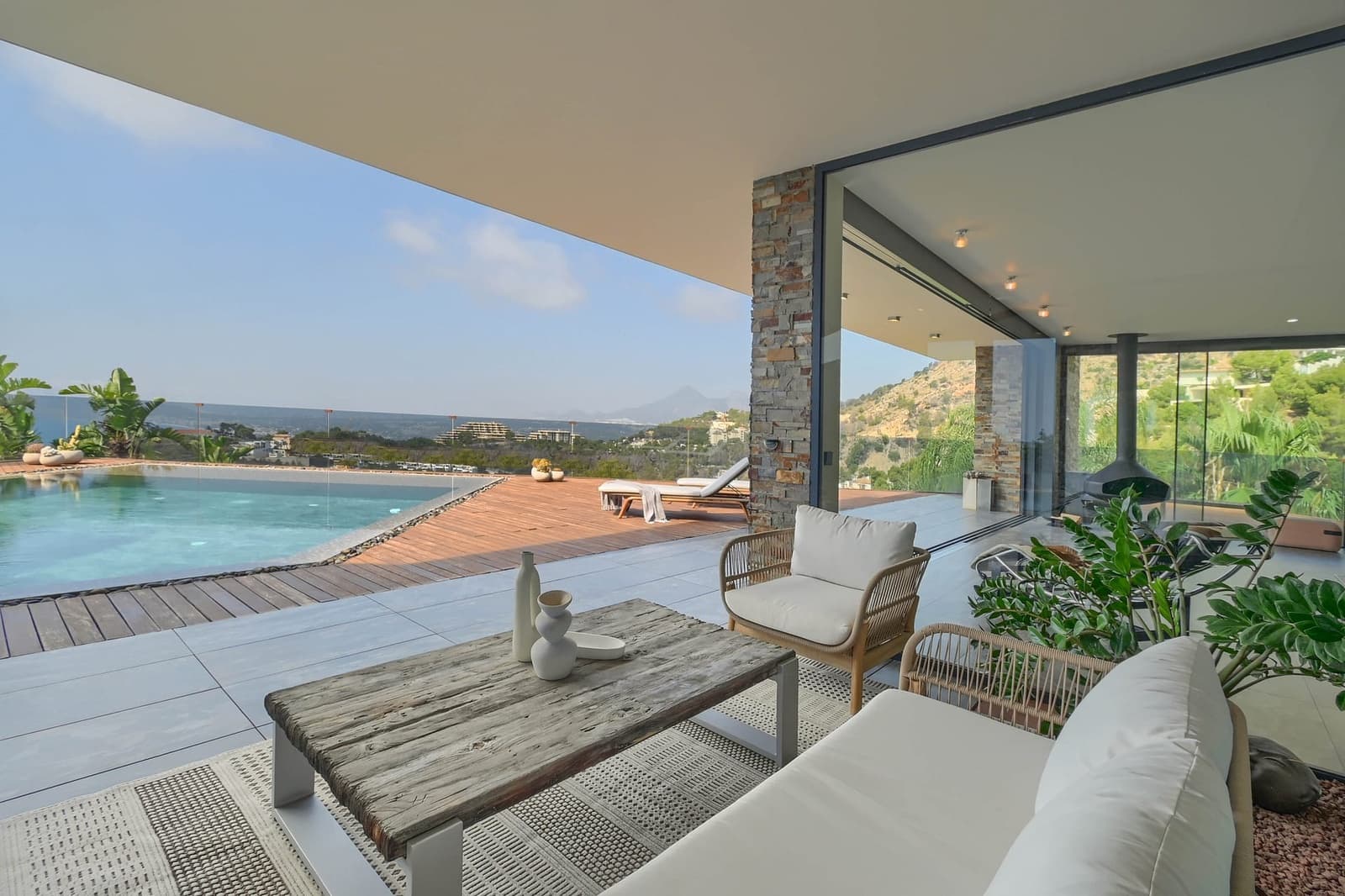 3 bedroom Villa for sale in Altea - € 2,650,000 (Ref: 8742769)