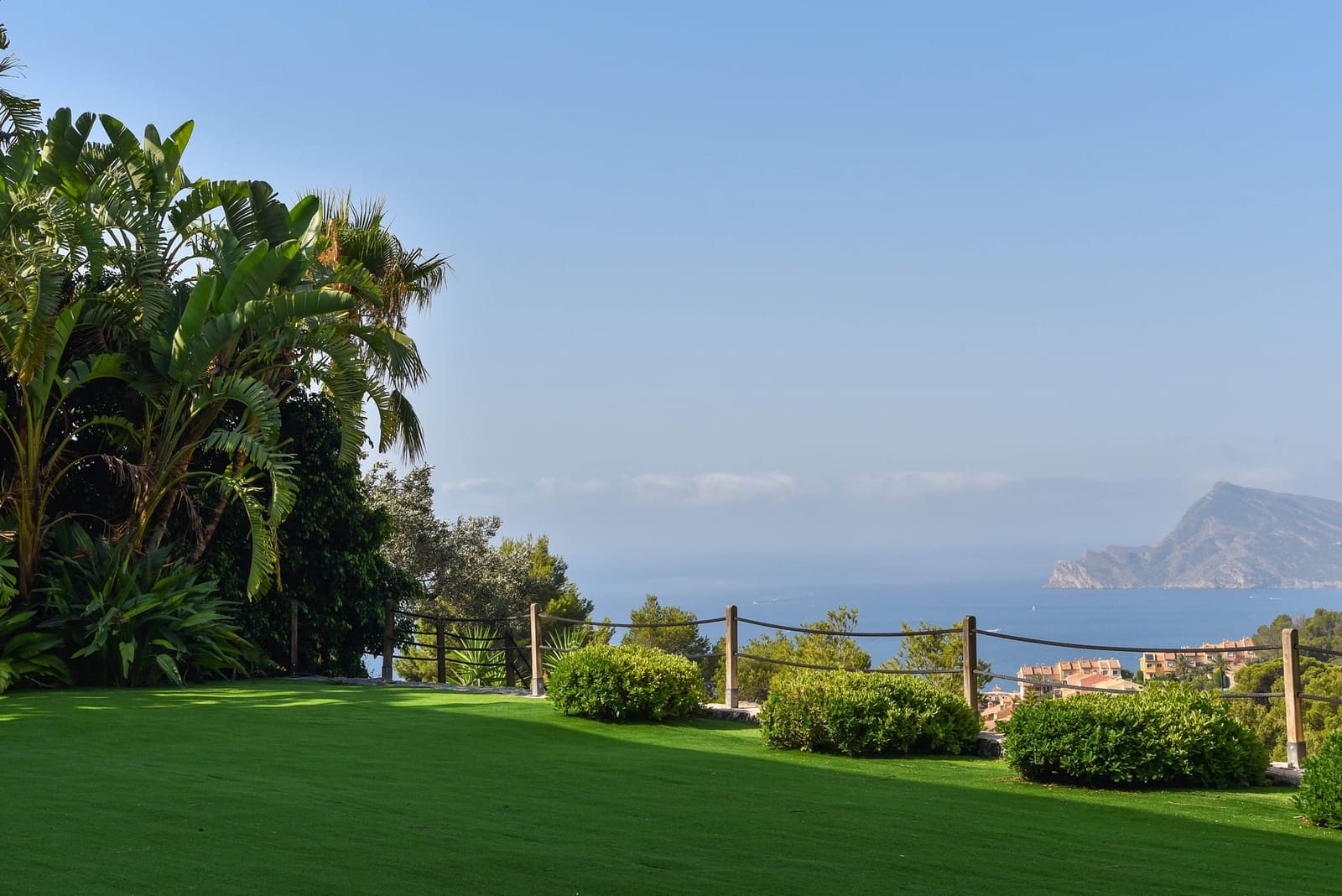 3 bedroom Villa for sale in Altea - € 2,650,000 (Ref: 8742769)