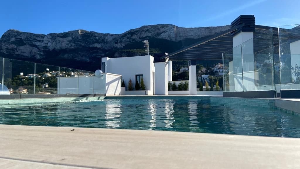 1 soveværelse Lejlighed til salg i Denia med swimmingpool - € 150.000 (Ref: 8838082)