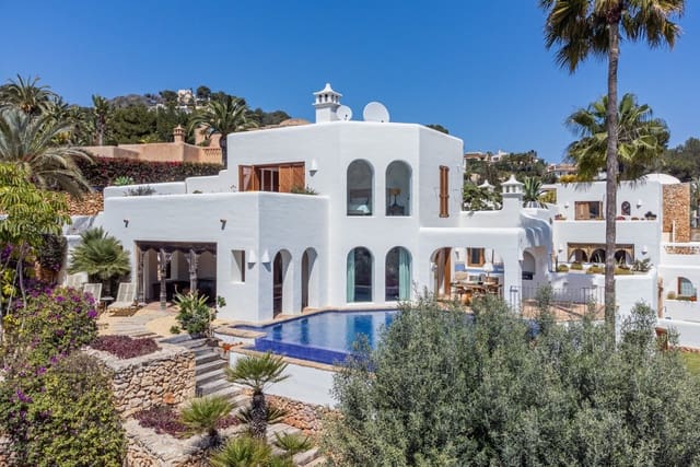 3 soveværelse Villa til salg i Moraira, Teulada-Moraira med swimmingpool - € 1.995.000 (Ref: 8949551)