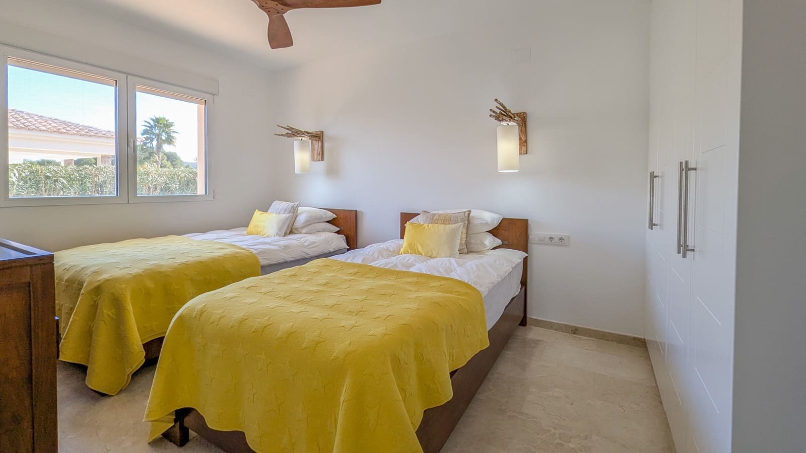 4 bedroom Villa for sale in Javea / Xabia with pool - € 1,475,000 (Ref: 8969061)