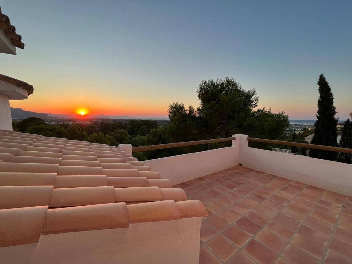5 soveværelse Villa til salg i Denia - € 799.000 (Ref: 8973781)