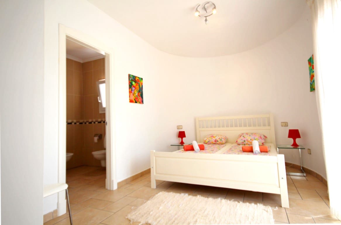 3 bedroom Villa for sale in Javea / Xabia with pool - € 750,000 (Ref: 9018794)