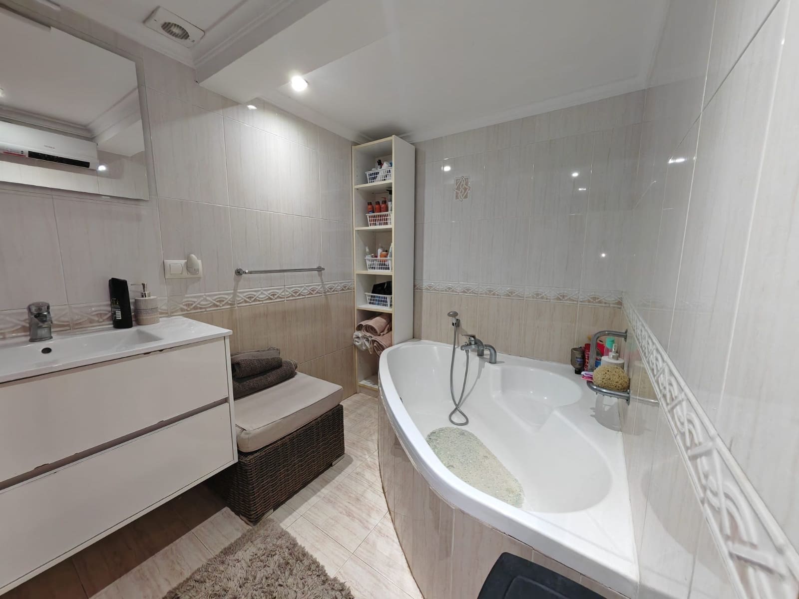 3 slaapkamer Villa te koop in Moraira - € 260.000 (Ref: 9022238)