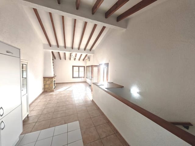 3 soverom Villa til salgs i Moraira, Teulada-Moraira - € 260 000 (Ref: 9022238)