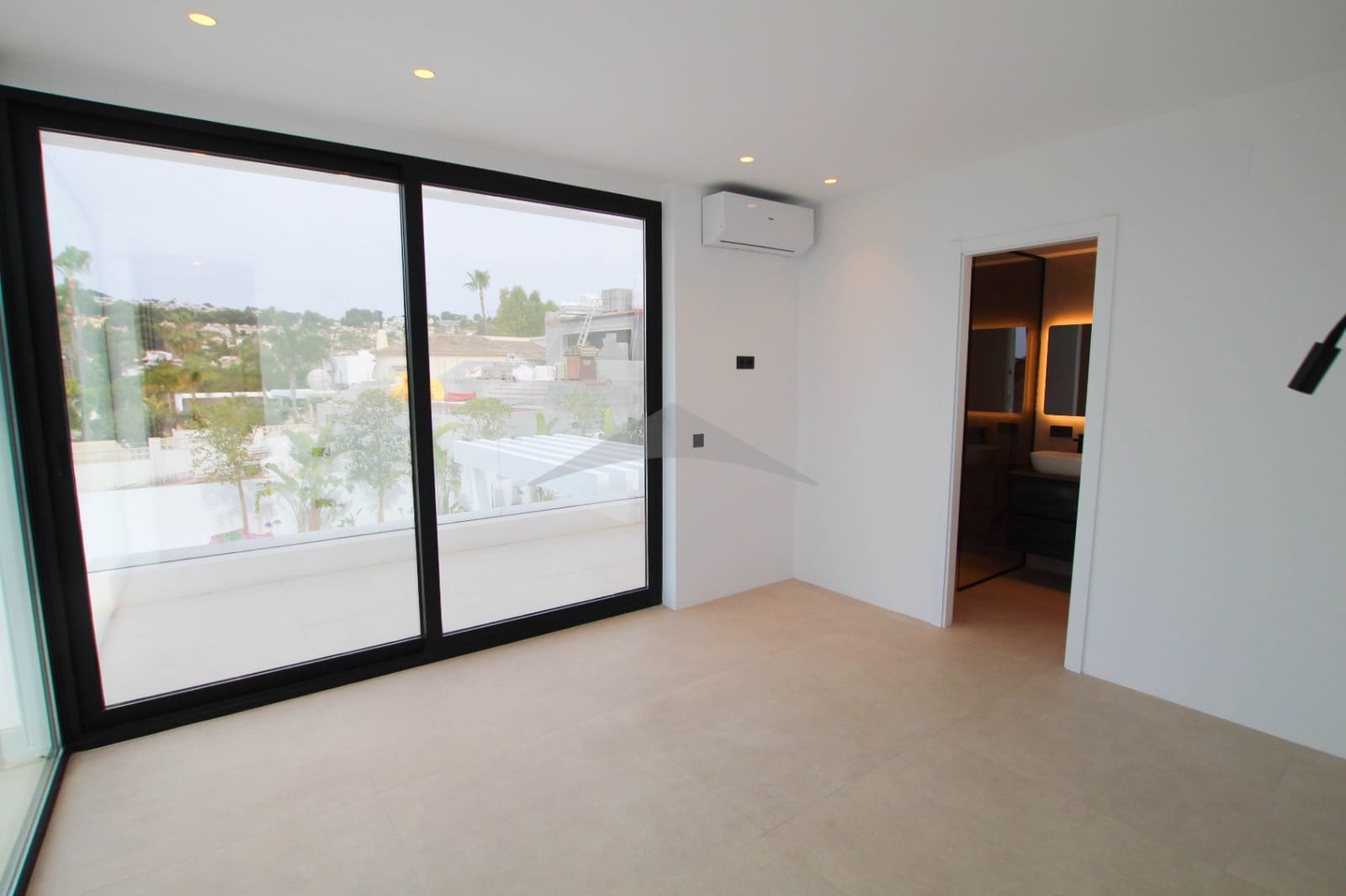 Chalet de 5 habitaciones en Moraira en venta con piscina - 1.849.000 € (Ref: 9051494)