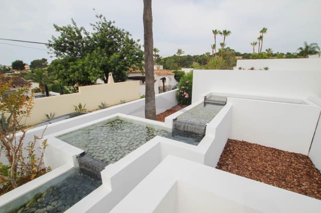 Chalet de 5 habitaciones en Moraira, Teulada-Moraira en venta con piscina - 1.849.000 € (Ref: 9051494)