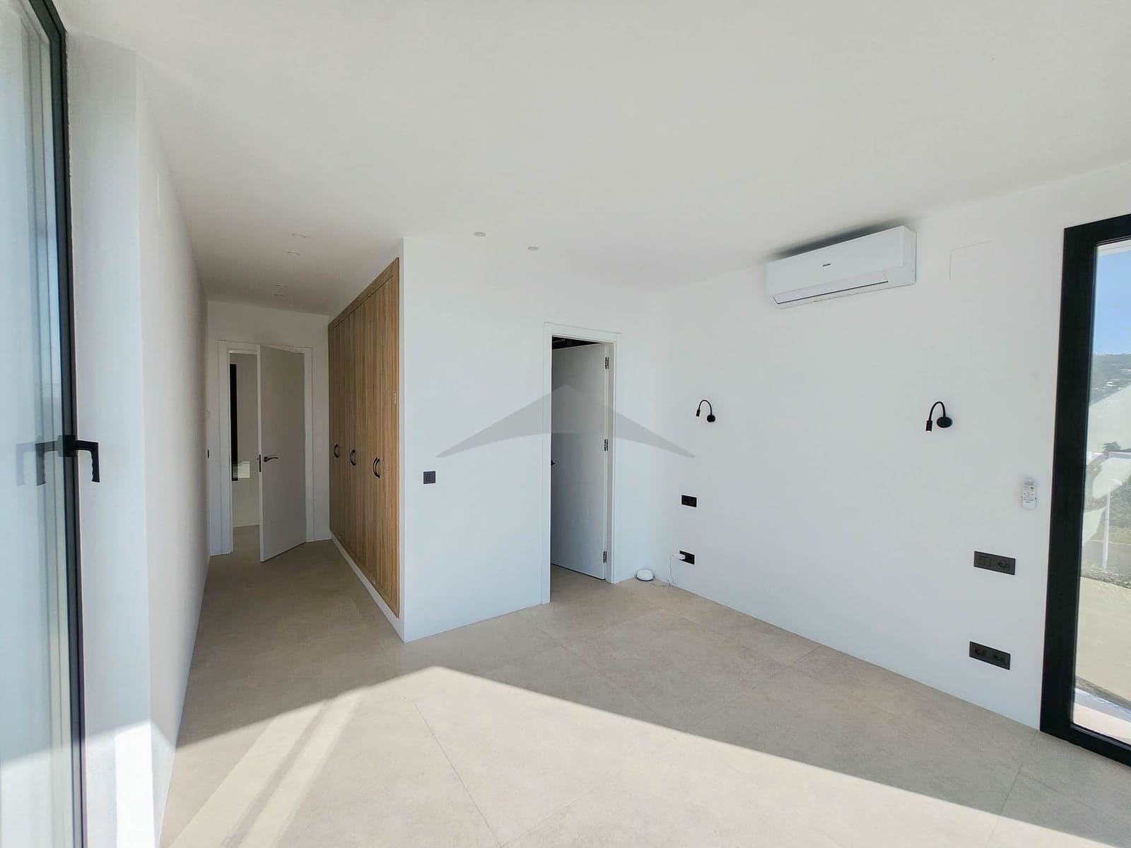 5 soverom Villa til salgs i Moraira med svømmebasseng - € 1 849 000 (Ref: 9051494)