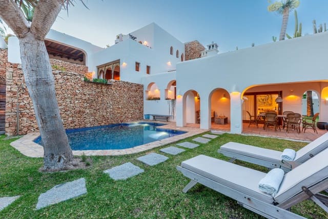 3 Zimmer Villa zu verkaufen in Moraira, Teulada-Moraira mit Pool - 1.995.000 € (Ref: 9104950)