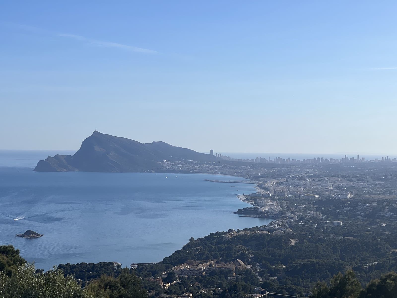 4 bedroom Villa for sale in Altea - € 2,690,000 (Ref: 9148335)