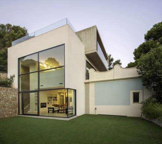 4 slaapkamer Villa te koop in Dénia met zwembad garage - € 1.900.000 (Ref: 9158317)